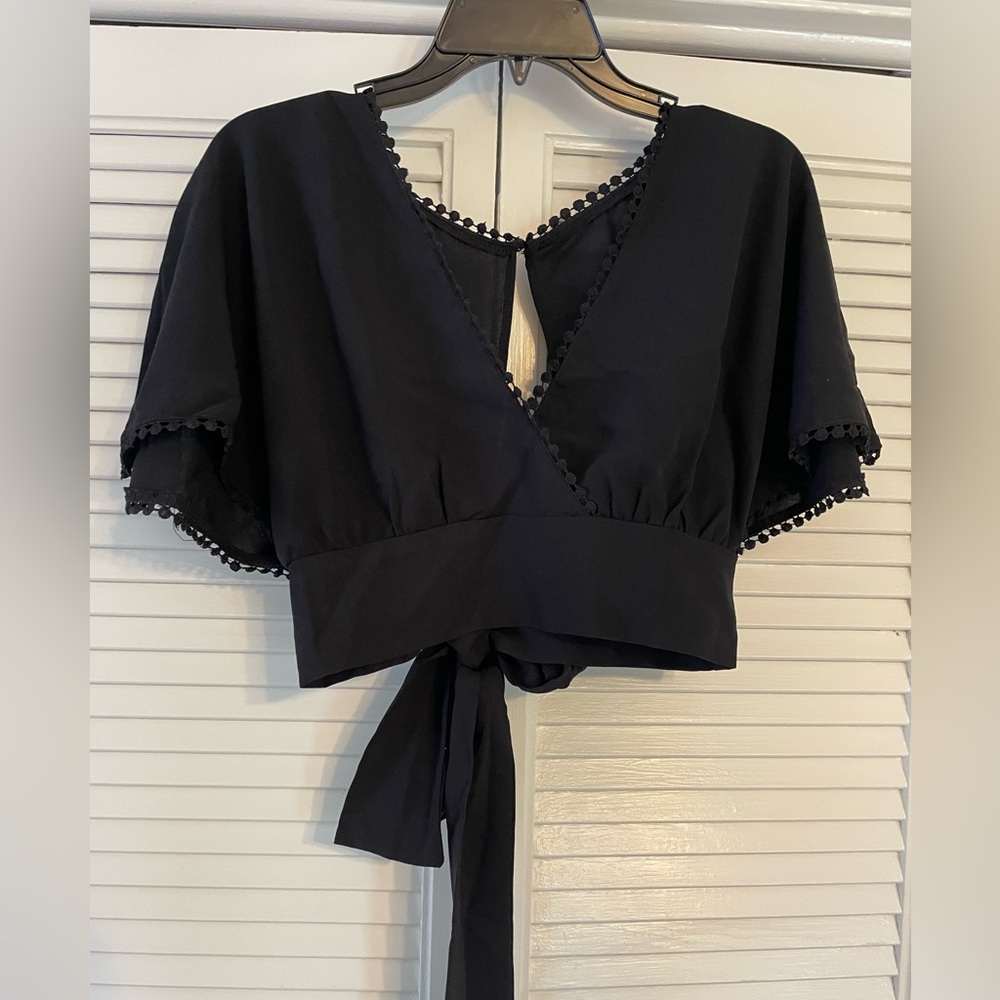 Black and White Tops collection